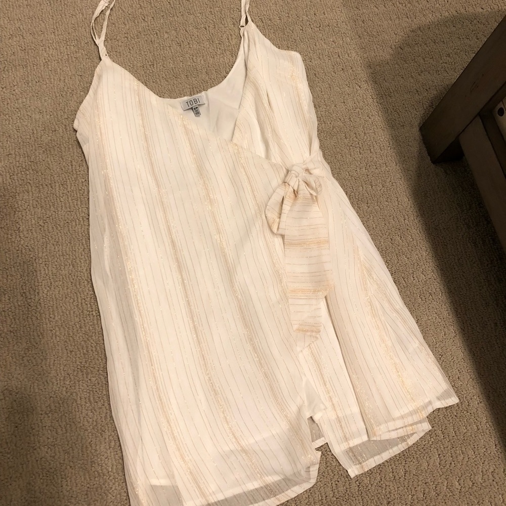 Tobi. Mini dress.